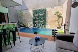 Rumah Elit Modern Siap Huni di Kota Baru Parahyangan Bandung Rumah Elit Modern Siap Huni di Kota Baru Parahyangan Bandung