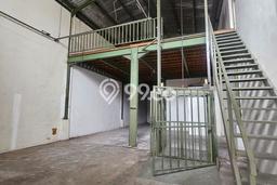 Gudang Kawasan Niaga Kawasan Kopo, Luas 250m², Siap Operasional Gudang Kawasan Niaga Kawasan Kopo, Luas 250m², Siap Operasional
