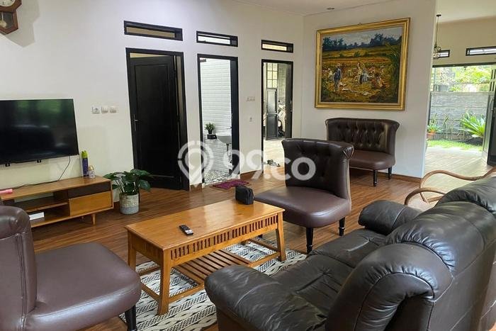 For Sale! Premium House LT 242m2 Desain Elegan di Bandung Kota For Sale! Premium House LT 242m2 Desain Elegan di Bandung Kota