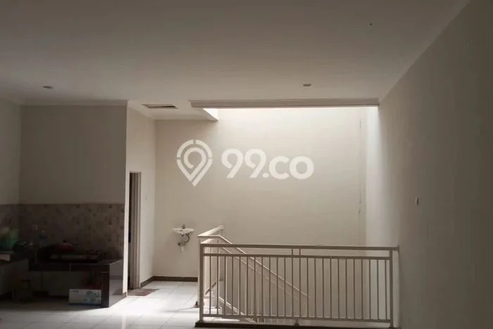 LOKASI BISNIS! Ruko Disewakan Kawasan Kopo Permai, Luas 180m², Area Strategis, Ready Usaha LOKASI BISNIS! Ruko Disewakan Kawasan Kopo Permai, Luas 180m², Area Strategis, Ready Usaha