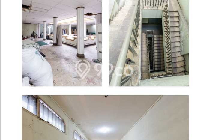 Ruko Dijual di Bandung LT 514m2 & LB 1446m2 Lokasi Terbaik! Ruko Dijual di Bandung LT 514m2 & LB 1446m2 Lokasi Terbaik!
