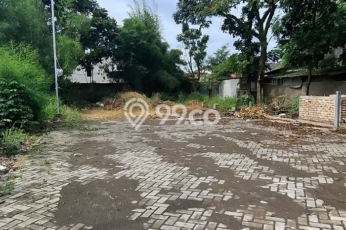 Gudang Disewa di Bandung dengan LB 1m2 Area Komersial Ramai Gudang Disewa di Bandung dengan LB 1m2 Area Komersial Ramai