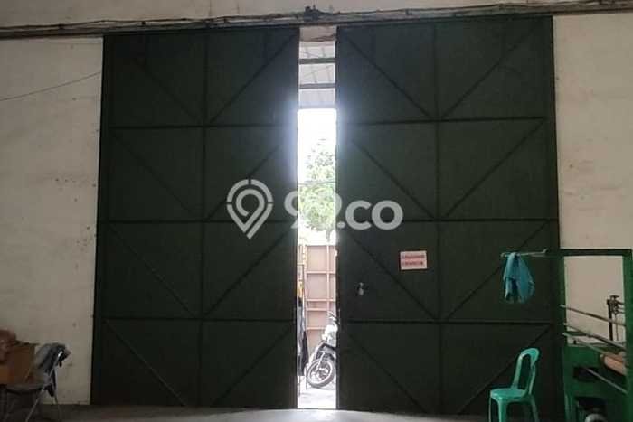 Gudang Disewa di Bandung dengan LB 600m2 Area Komersial Ramai Gudang Disewa di Bandung dengan LB 600m2 Area Komersial Ramai