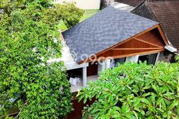 HARGA MENARIK! Vila di , Dimensi 160m2m², Lingkungan Tenang dan aman HARGA MENARIK! Vila di , Dimensi 160m2m², Lingkungan Tenang dan aman