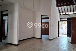 Jarang Ada! Rumah Sewa 3 Kamar Nyaman Siap Huni Kopo Permai Jarang Ada! Rumah Sewa 3 Kamar Nyaman Siap Huni Kopo Permai