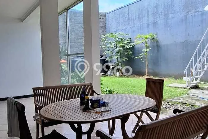 Disewakan Rumah Konsep Minimalis di Bojongloa Kidul Bandung dengan 5 KT Disewakan Rumah Konsep Minimalis di Bojongloa Kidul Bandung dengan 5 KT