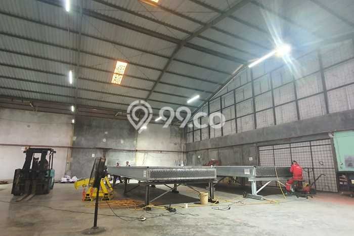 Disewakan Gudang di Kawasan Ramai Sentul Luas 1560m2 Disewakan Gudang di Kawasan Ramai Sentul Luas 1560m2