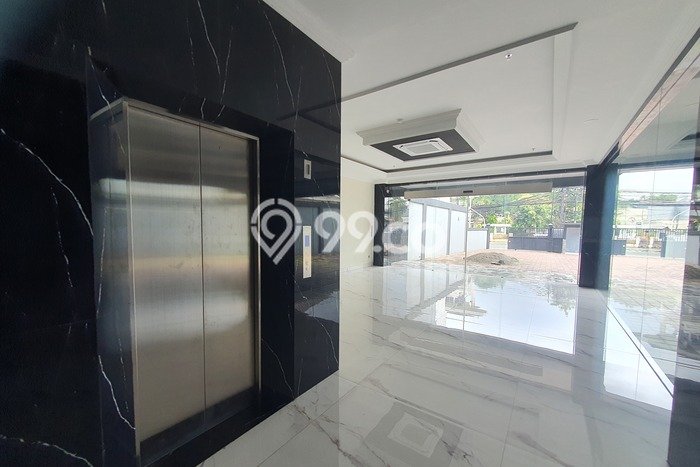 Unit Komersial Dijual di Menteng Jakarta Pusat 3500m2 Unit Komersial Dijual di Menteng Jakarta Pusat 3500m2