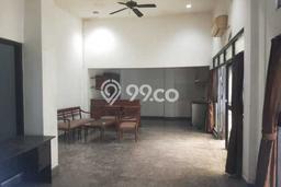 Sewa Rumah Nyaman di Menteng Harga Rp.600 Juta/ Tahun Sewa Rumah Nyaman di Menteng Harga Rp.600 Juta/ Tahun