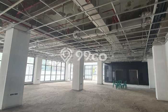 Unit Komersial Dijual di Jakarta Selatan LT 843m2 & LB 3229m2 Unit Komersial Dijual di Jakarta Selatan LT 843m2 & LB 3229m2
