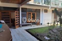 Rumah Bagus di Setra Sari, Bandung, Luas 750m2m² LB 350m2m² DIJUAL CEPAT! Rumah Bagus di Setra Sari, Bandung, Luas 750m2m² LB 350m2m² DIJUAL CEPAT!