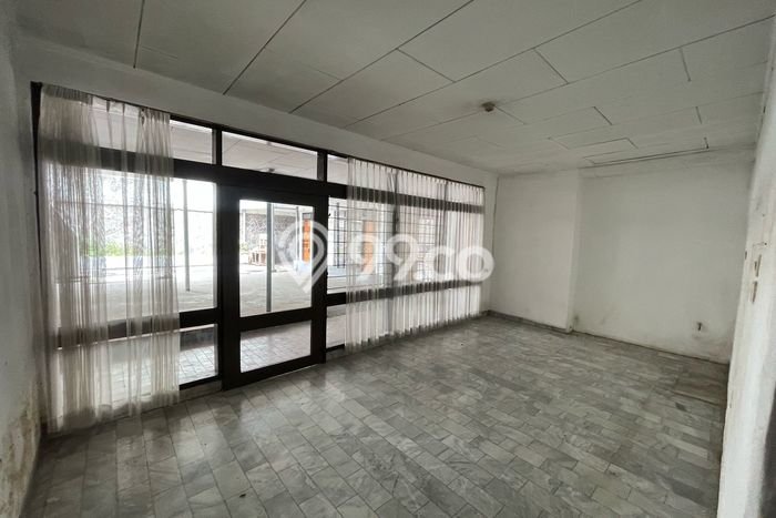 PRIME LOCATION! Komersial Kawasan , Luas 450m2m², Area Ramai, Siap Untuk Digunakan PRIME LOCATION! Komersial Kawasan , Luas 450m2m², Area Ramai, Siap Untuk Digunakan