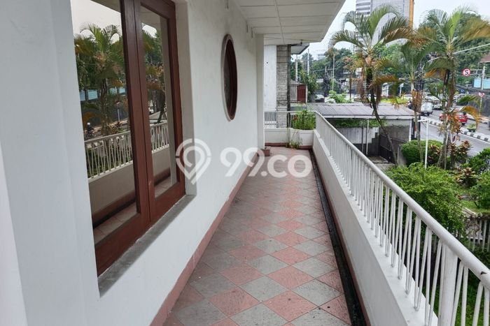 Rumah Elit Modern Tanpa Renovasi di Wastukencana Bandung Rumah Elit Modern Tanpa Renovasi di Wastukencana Bandung