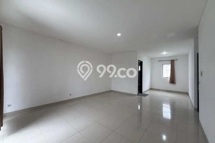 Lokasi strategis! Rumah siap pakai disewakan di Cakung LB 232m2 Lokasi strategis! Rumah siap pakai disewakan di Cakung LB 232m2