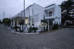 For Sale! Luxury House LT 148m2 Desain Elegan di Metland Menteng For Sale! Luxury House LT 148m2 Desain Elegan di Metland Menteng
