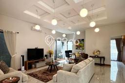 Rumah Berkualitas LT 243m² / LB 300m² di Lokasi Strategis Sentul City, Bogor Rumah Berkualitas LT 243m² / LB 300m² di Lokasi Strategis Sentul City, Bogor
