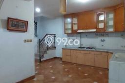 Dijual Hunian Rumah Terawat 4 Kamar di Taman Palem, Jakarta Barat Dijual Hunian Rumah Terawat 4 Kamar di Taman Palem, Jakarta Barat