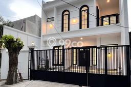 For Sale! Premium House LT 200m2 Desain Elegan di BSD Nusaloka For Sale! Premium House LT 200m2 Desain Elegan di BSD Nusaloka