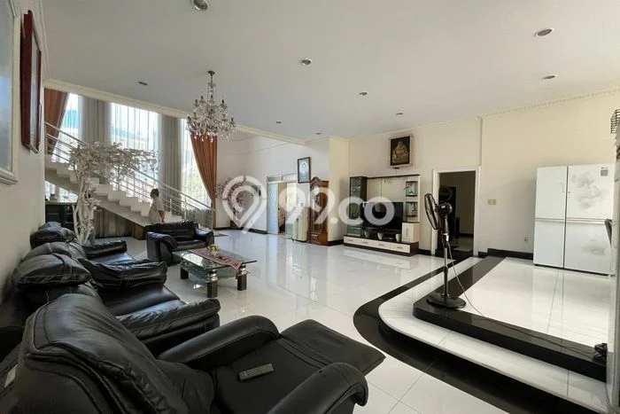 Rumah EXCLUSIVE! area Pantai Indah Kapuk, Jakarta Utara, Luas 459m² Bangunan 400m², BISA KPR Rumah EXCLUSIVE! area Pantai Indah Kapuk, Jakarta Utara, Luas 459m² Bangunan 400m², BISA KPR