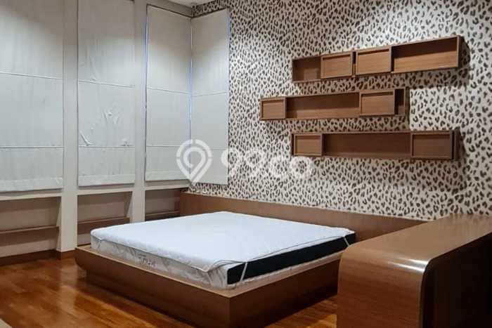 Rumah SUPER MEWAH! di Pantai Indah Kapuk, Jakarta Utara, LT 560m² LB 1100m², HARGA SPESIAL Rumah SUPER MEWAH! di Pantai Indah Kapuk, Jakarta Utara, LT 560m² LB 1100m², HARGA SPESIAL