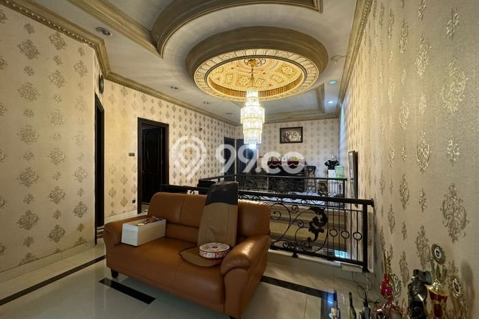 Rumah Bagus di Pluit, Jakarta Utara, Luas 184m² LB 200m² DIJUAL CEPAT! Rumah Bagus di Pluit, Jakarta Utara, Luas 184m² LB 200m² DIJUAL CEPAT!