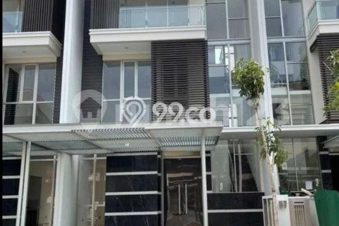 Rumah di Golf Island, 3 KT, Dekat Pusat Kota, LT 160m² LB 200m² Rumah di Golf Island, 3 KT, Dekat Pusat Kota, LT 160m² LB 200m²