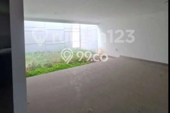 UNIT LANGKA! Rumah di Golf Island, 3 KM, Pemandangan Indah, Luas 240m² LB 300m² UNIT LANGKA! Rumah di Golf Island, 3 KM, Pemandangan Indah, Luas 240m² LB 300m²