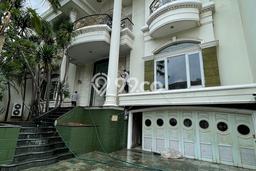 Ready to Use! Premium House LT 486m2 Desain Elegan di Pantai Indah Kapuk Ready to Use! Premium House LT 486m2 Desain Elegan di Pantai Indah Kapuk