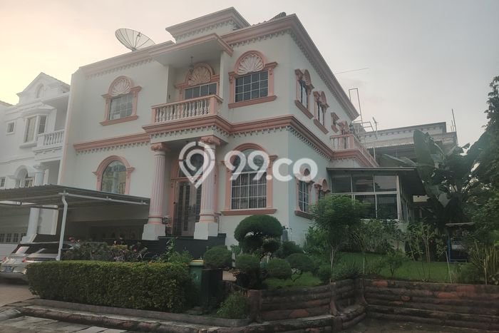 Rumah Luxury Modern Siap Huni di Golf Island Jakarta Utara Rumah Luxury Modern Siap Huni di Golf Island Jakarta Utara