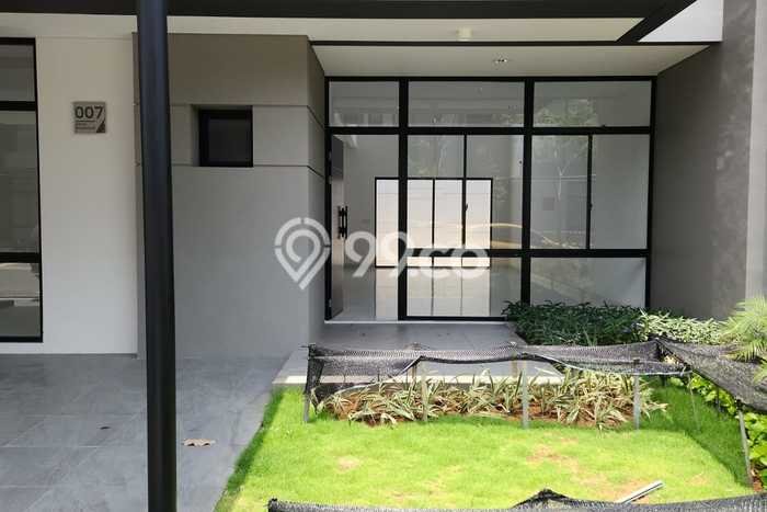 Rumah sewa siap huni 4 Kamar Tidur di Pantai Indah Kapuk, Jakarta Utara Rumah sewa siap huni 4 Kamar Tidur di Pantai Indah Kapuk, Jakarta Utara