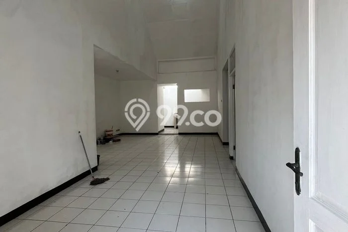 LOKASI TERBAIK! Rumah di Pegadungan, 2 KM, Lingkungan Elite, Luas 120m² Bangunan 100m² LOKASI TERBAIK! Rumah di Pegadungan, 2 KM, Lingkungan Elite, Luas 120m² Bangunan 100m²