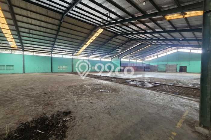 Unit Gudang Dijual di Bandung LT 2700m2 & LB 1900m2 Unit Gudang Dijual di Bandung LT 2700m2 & LB 1900m2
