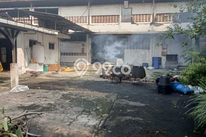 Komersial Bagus Dijual LB 2500m2 Lokasi Strategis Jakarta Timur Area Cocok untuk Berbisnis Komersial Bagus Dijual LB 2500m2 Lokasi Strategis Jakarta Timur Area Cocok untuk Berbisnis