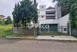 Disewakan Rumah Murah di Setra Duta Bandung Punya 4 Kamar Tidur Disewakan Rumah Murah di Setra Duta Bandung Punya 4 Kamar Tidur