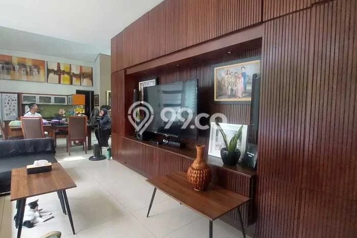 Ready to Use! Premium House LT 414m2 Desain Elegan di Ragunan Ready to Use! Premium House LT 414m2 Desain Elegan di Ragunan
