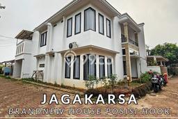 Hunian Mewah Dijual LT 205m2 di Jagakarsa, Jakarta Selatan Hunian Mewah Dijual LT 205m2 di Jagakarsa, Jakarta Selatan