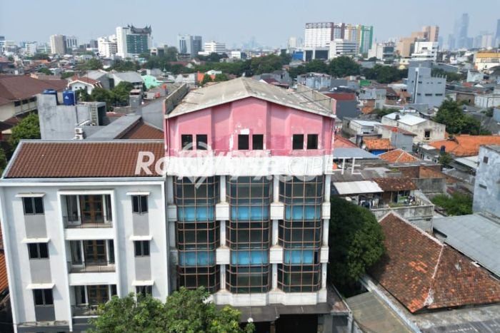 Kantor di , Luas 1850m2m², Area Komersial, Lokasi Premium Kantor di , Luas 1850m2m², Area Komersial, Lokasi Premium