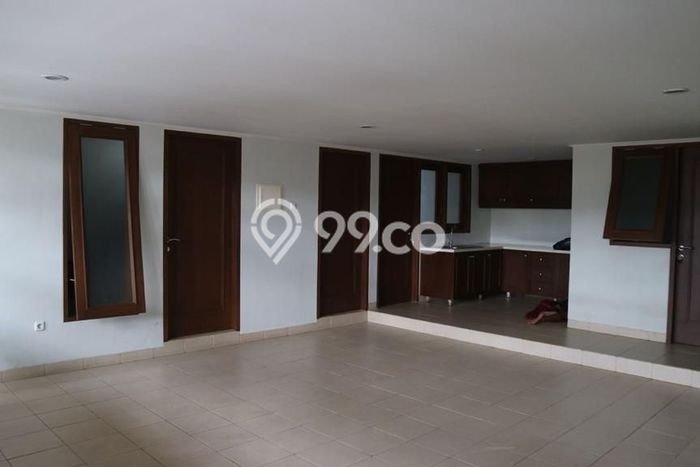 For Sale! Premium House LT 170m2 Desain Elegan di Ampera For Sale! Premium House LT 170m2 Desain Elegan di Ampera