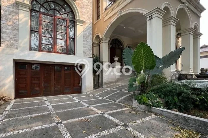 Jual Rumah Luas Elegan Dengan View Cantik di Kuningan, Jakarta Selatan Jual Rumah Luas Elegan Dengan View Cantik di Kuningan, Jakarta Selatan