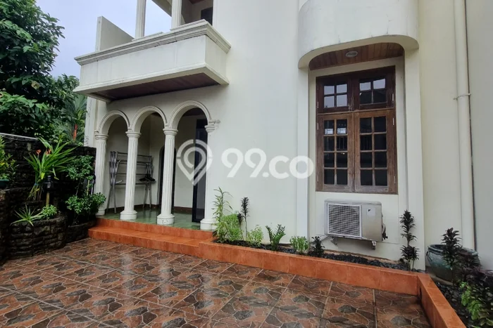Ready to Use! Premium House LT 300m2 Desain Elegan di Pondok Indah Ready to Use! Premium House LT 300m2 Desain Elegan di Pondok Indah