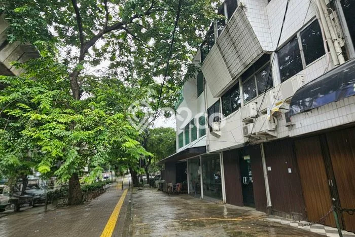 Ruko Bagus LT 81m2 LB 240m2 Dijual di Kebayoran Baru Jakarta Selatan Ruko Bagus LT 81m2 LB 240m2 Dijual di Kebayoran Baru Jakarta Selatan