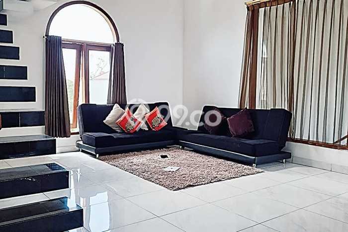 Jual Rumah Mewah Elegan Dengan View Cantik di Buah Batu, Bandung Jual Rumah Mewah Elegan Dengan View Cantik di Buah Batu, Bandung