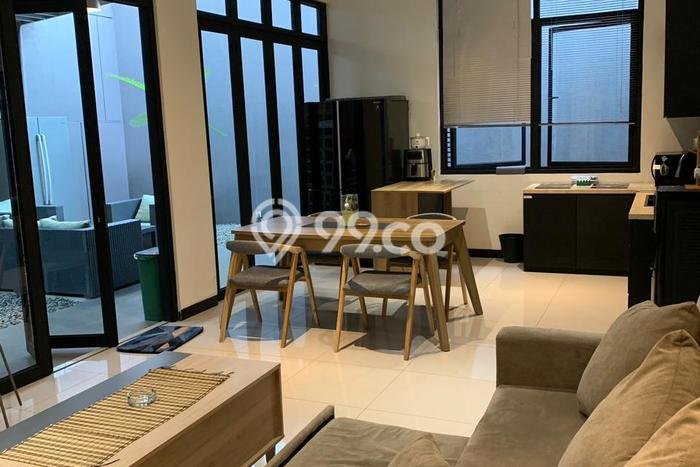 Rumah Luxury Modern Siap Huni di Kopo Bandung Rumah Luxury Modern Siap Huni di Kopo Bandung