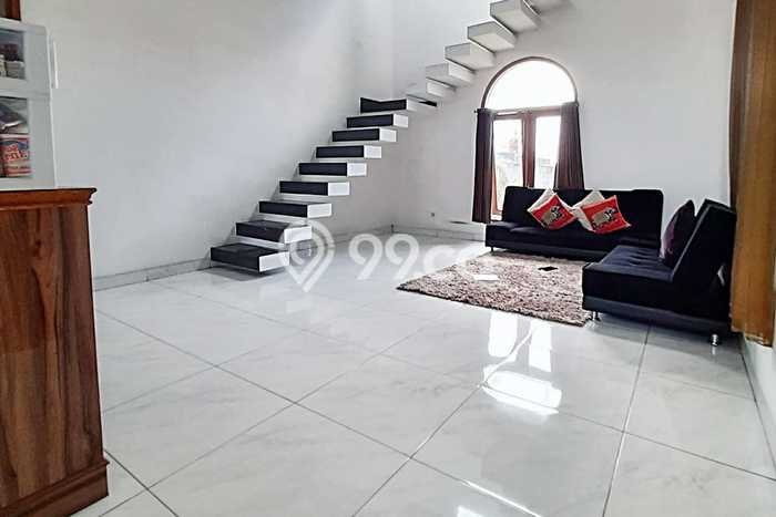 Jual Rumah Mewah Elegan Dengan View Cantik di Buah Batu, Bandung Jual Rumah Mewah Elegan Dengan View Cantik di Buah Batu, Bandung