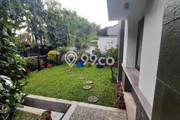 Rumah Elit Modern Tanpa Renovasi di Holis Cigondewah Bandung Rumah Elit Modern Tanpa Renovasi di Holis Cigondewah Bandung