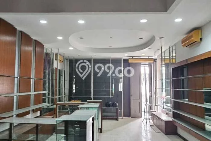 Ruko untuk disewa di Regol punya LT 89m2 & LB 178m2 harga sewa kompetitif Ruko untuk disewa di Regol punya LT 89m2 & LB 178m2 harga sewa kompetitif