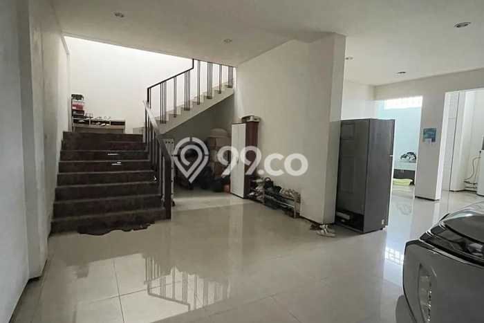 Jual Rumah Mewah Megah Dengan View Eksklusif di Garuda, Bandung Jual Rumah Mewah Megah Dengan View Eksklusif di Garuda, Bandung
