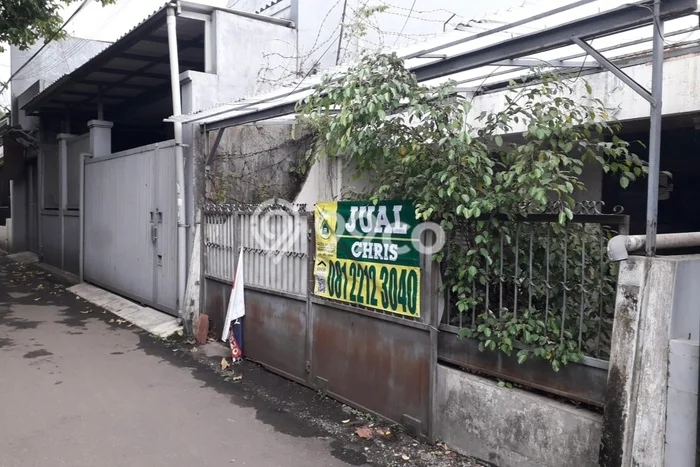 Rumah Luas Asri 4 KT Siap Huni di Ciateul Bandung Rumah Luas Asri 4 KT Siap Huni di Ciateul Bandung