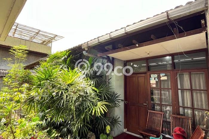 Hunian Mewah Dijual LT 228m2 di Astanaanyar, Bandung Hunian Mewah Dijual LT 228m2 di Astanaanyar, Bandung