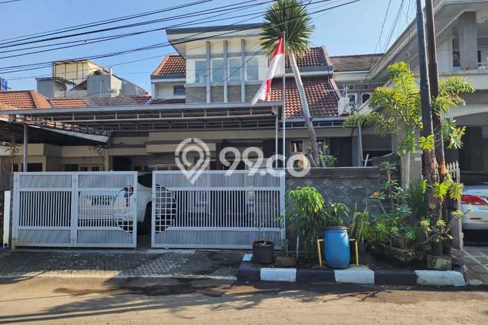 Dijual Rumah Strategis Bagus Punya 6 KT di Antapani Bandung SHM Dijual Rumah Strategis Bagus Punya 6 KT di Antapani Bandung SHM